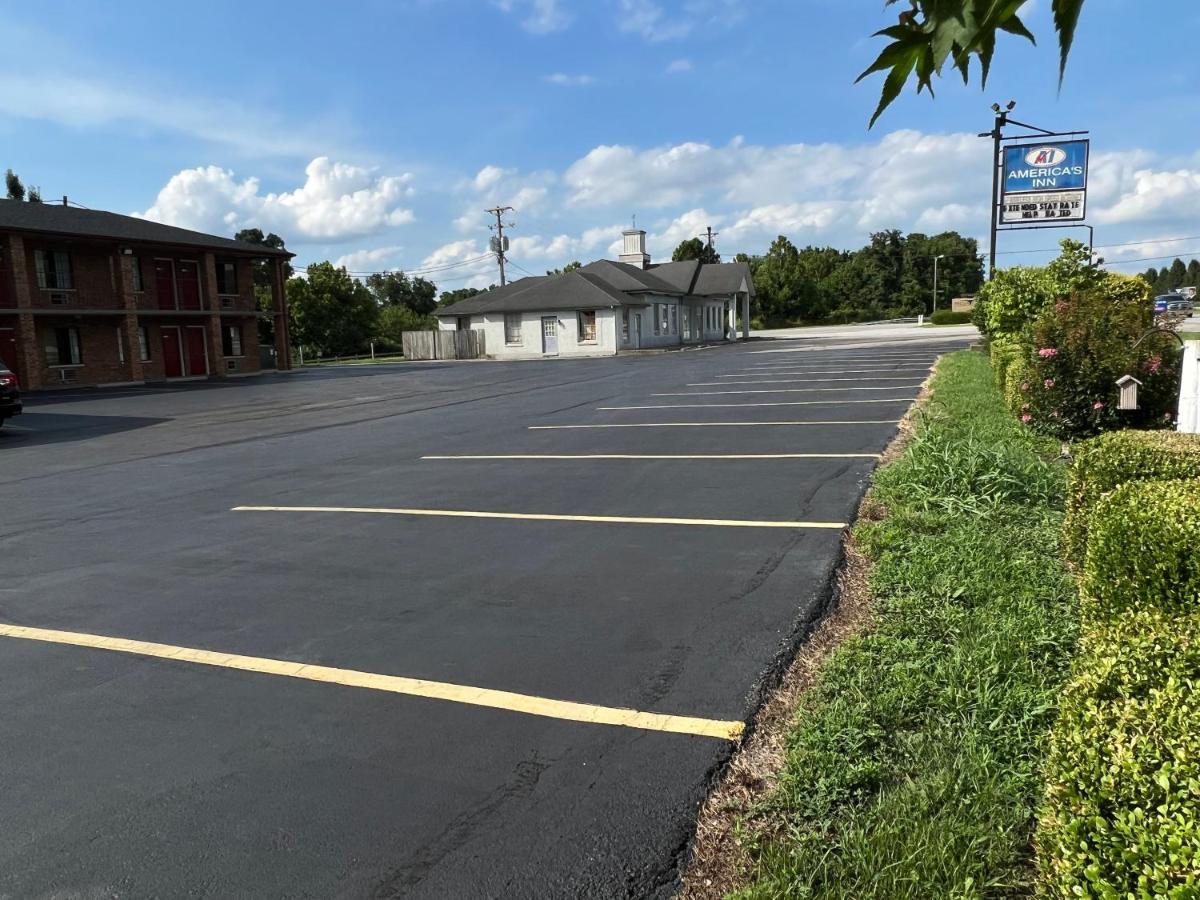 Americas Inn Bardstown Exterior foto