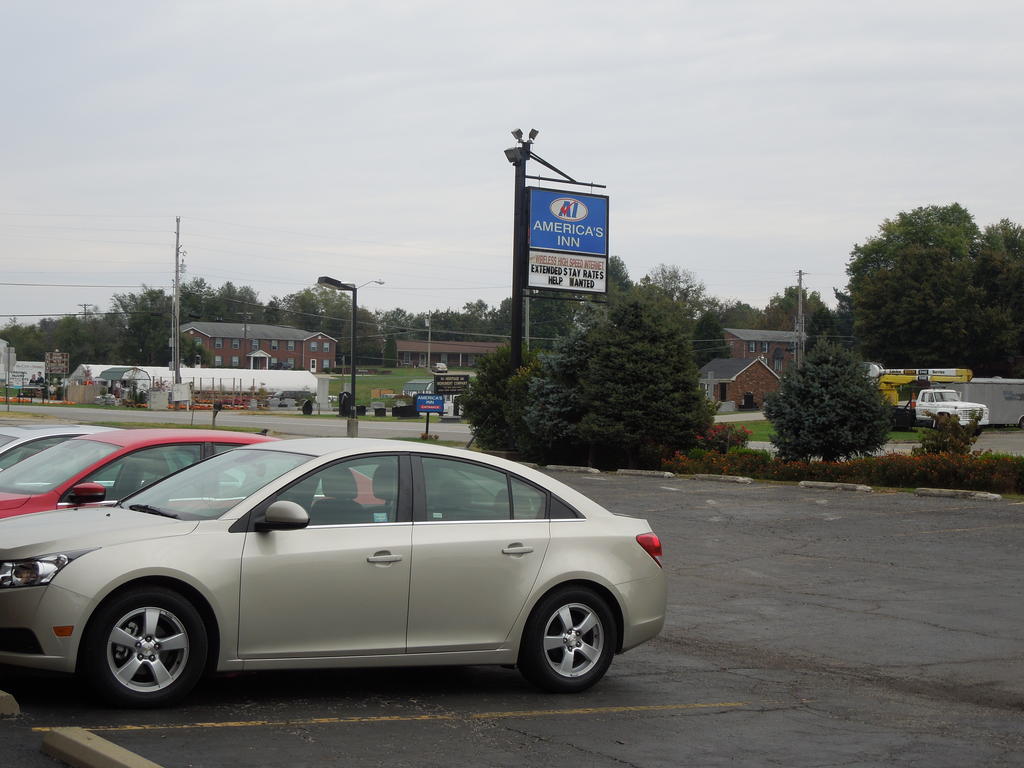 Americas Inn Bardstown Exterior foto