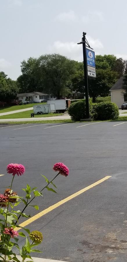 Americas Inn Bardstown Exterior foto